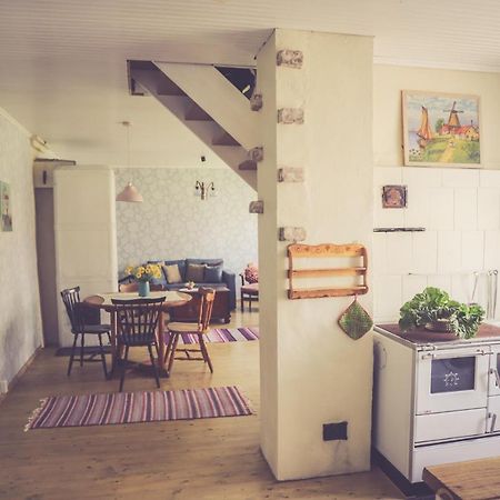 Kaerdla Retrovisiit Helmi Apartment Ngoại thất bức ảnh